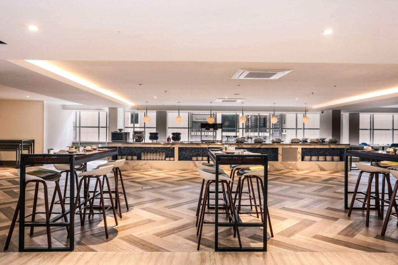 Days Hotel & Suites By Wyndham Kl - Chan Sow Lin Mrt Or Lrt Kuala Lumpur Esterno foto