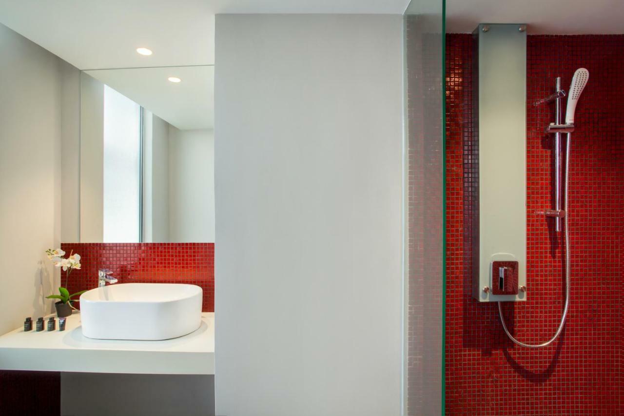 Days Hotel & Suites By Wyndham Kl - Chan Sow Lin Mrt Or Lrt Kuala Lumpur Esterno foto