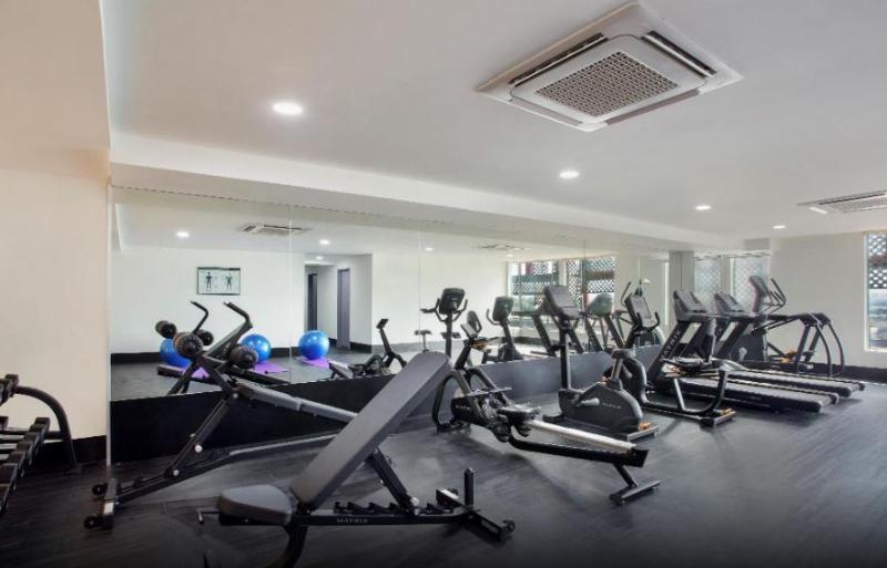 Days Hotel & Suites By Wyndham Kl - Chan Sow Lin Mrt Or Lrt Kuala Lumpur Esterno foto